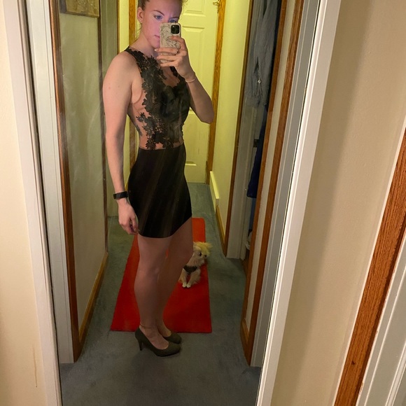 A Show Stopper - Picture 5 of 6